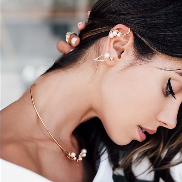 NWOT Gold Philosophy Ear Cuff - Picture 2 of 4